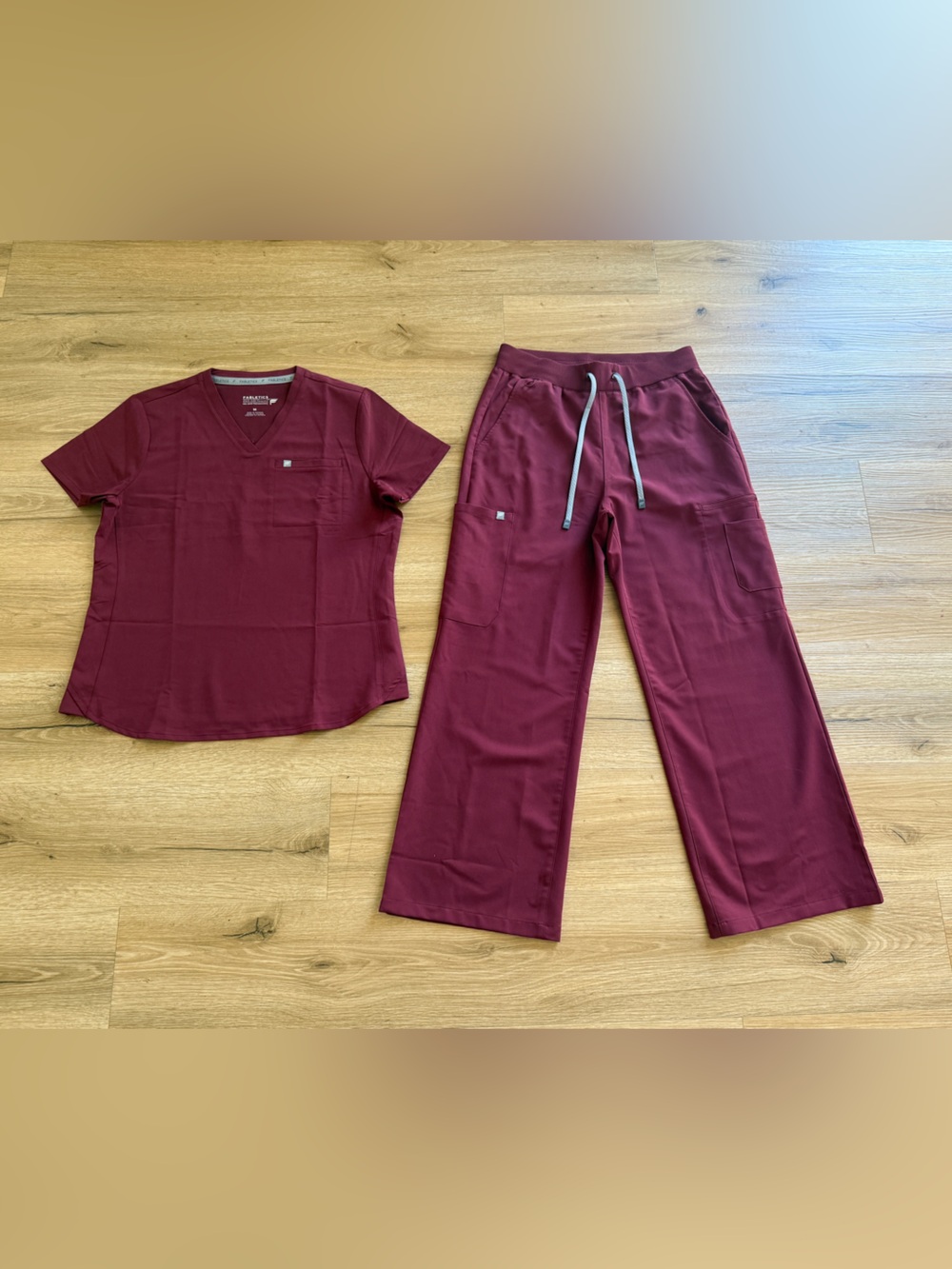 Fabletics Women's Burgundy Wide Leg Scrub Set- Medium/Medium Short
